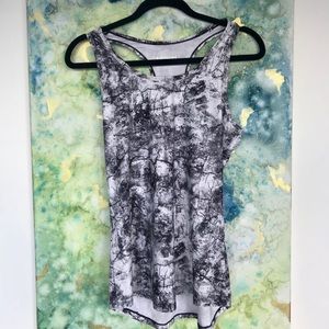 🇨🇦 Running Room Racerback Tank - Size M